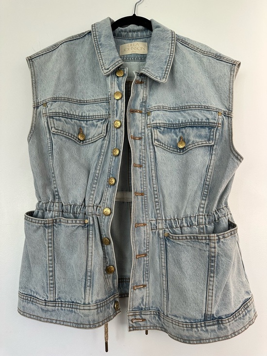 Ulla Johnson Jackets & Blazers - **LIKE NEW** Ulla Johnson Odette Denim Vest in Glacier Wash Size Medium